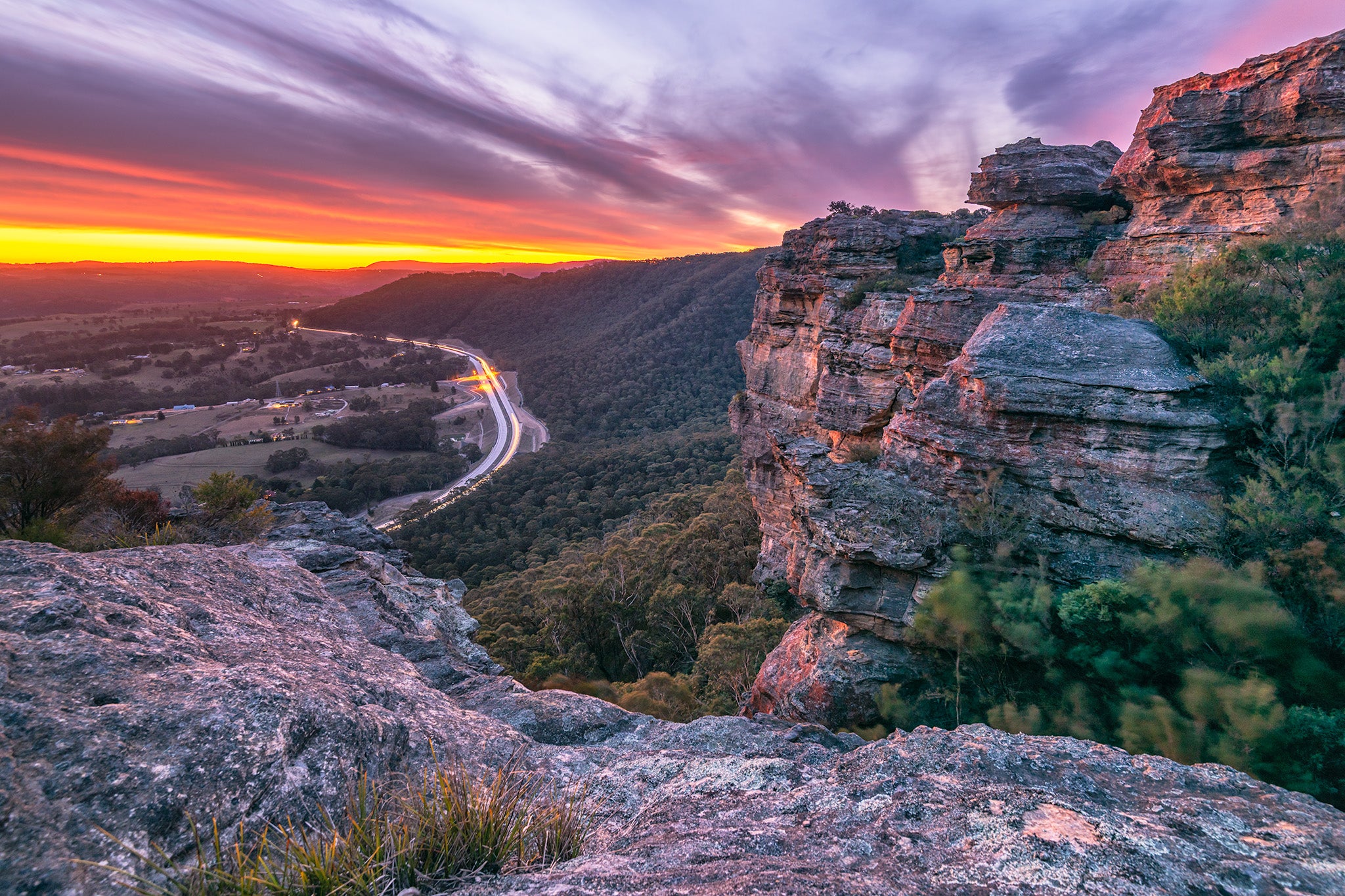 Mountains fine art print - photograph of sunset at Hassans Wall, Lithgow, NSW