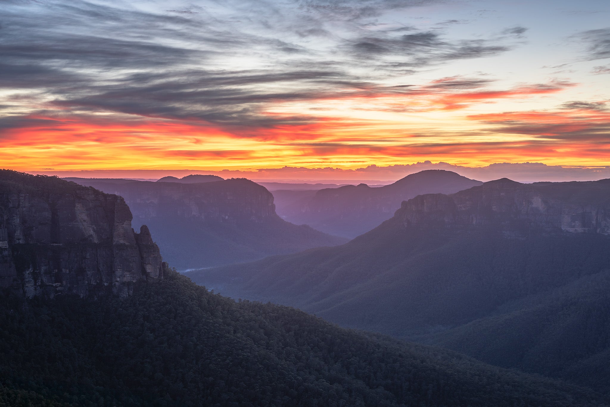 Mountains fine art print - photograph of sunrise at Govetts Leap, Blue Mountains, NSW
